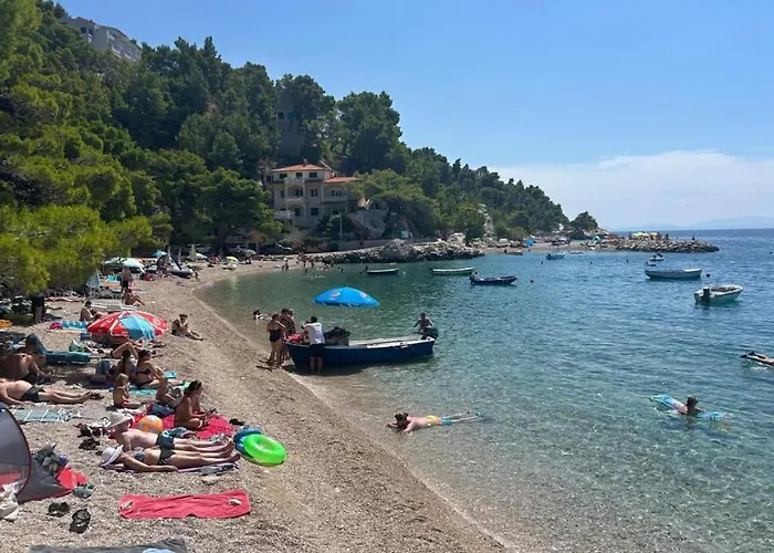 Sunny Lux 3 In By Guide Villa