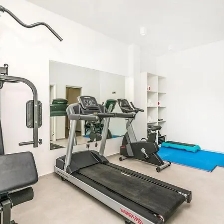 Sunny Lux 3 In By Guide Makarska