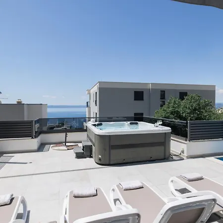 Villa Sunny Lux 3 In By Guide Makarska
