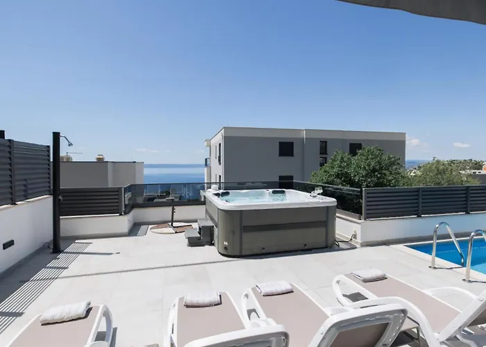 Willa Sunny Lux 3 In By Guide Makarska