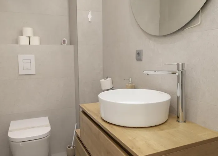 Sunny Lux 3 In By Guide Макарська