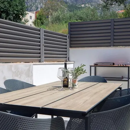 Villa Sunny Lux 3 In By Guide Makarska